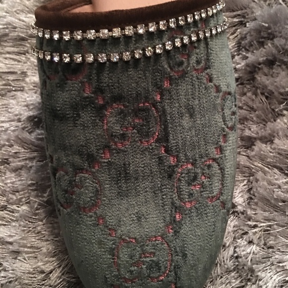 Gucci - Picture 2 of 4